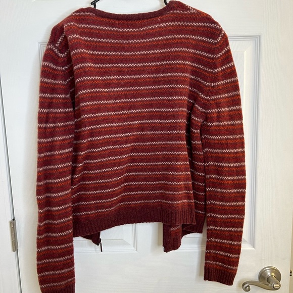 Old Navy women’s size L 100% lambs wool zip sweater cardigan red pattern winter - Picture 5 of 5